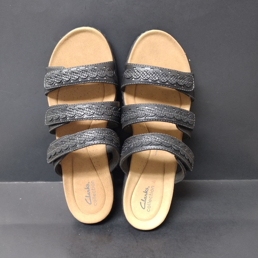 CLARKS - WOMEN'S  LEATHER BLACK SANDALS SIZE : 12 M - Picture 2 of 9
